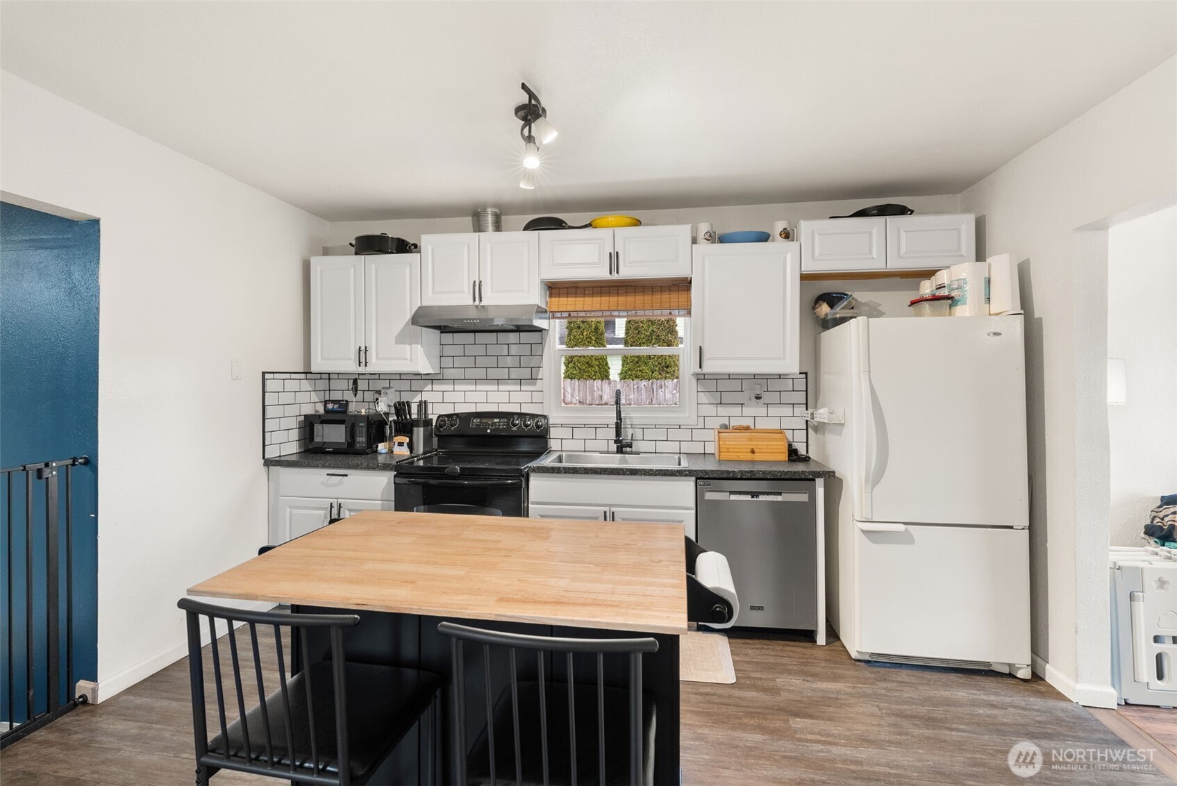 2046 SW Salsbury Ave , Chehalis, WA 98532