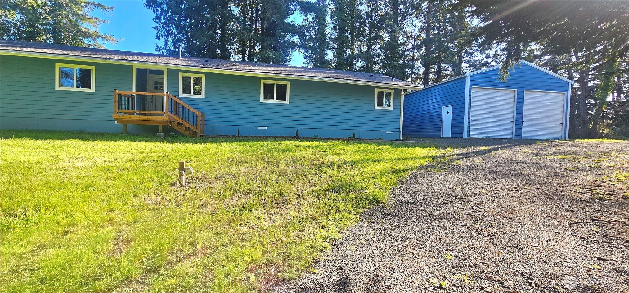 2693 State Rt 101 , Ilwaco, WA 98624