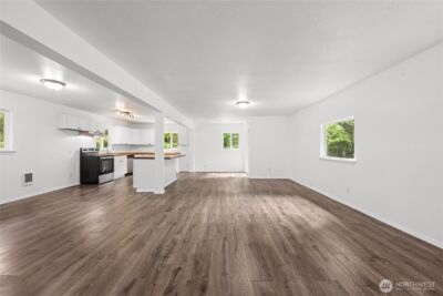 2693 State Rt 101 , Ilwaco, WA 98624 - Photo 15