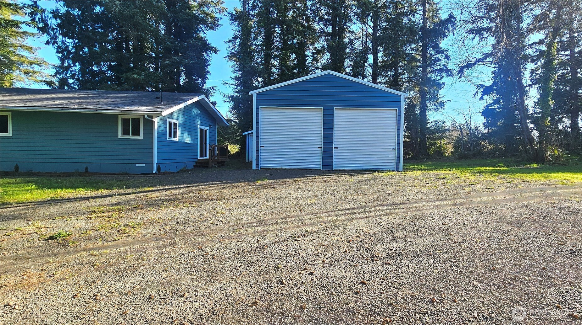 2693 State Rt 101 , Ilwaco, WA 98624