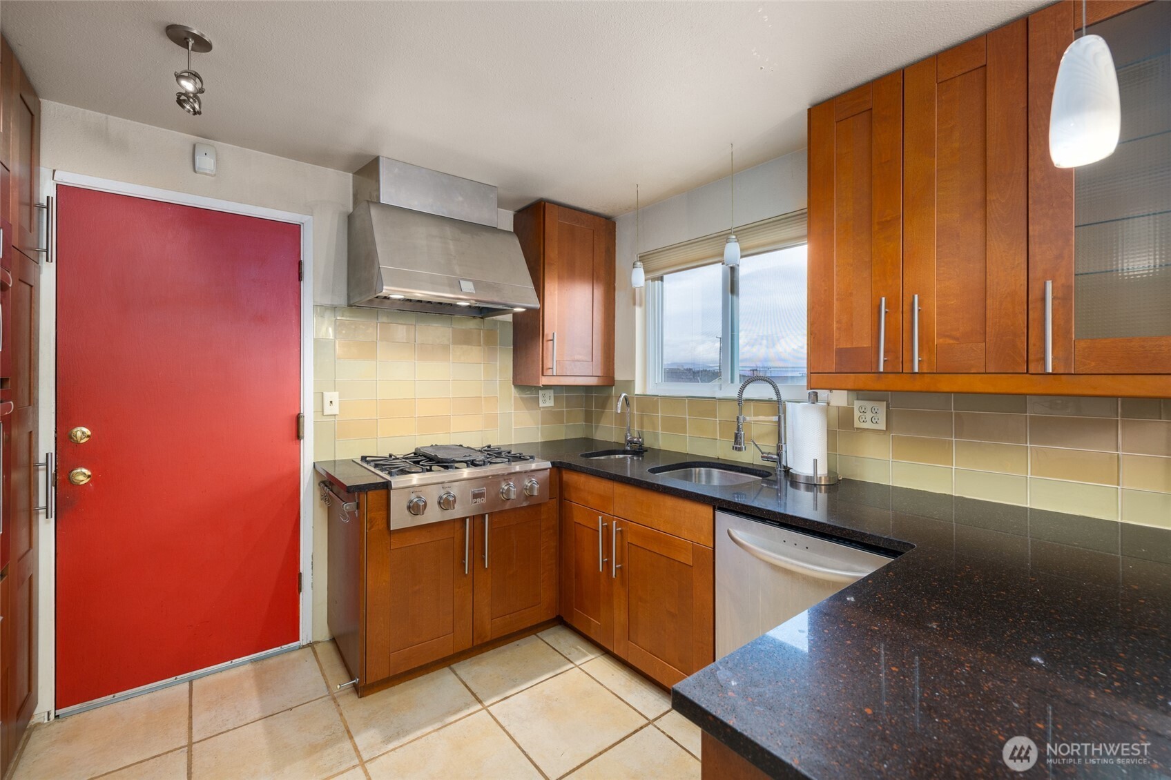 1607 25th Street , Anacortes, WA 98221