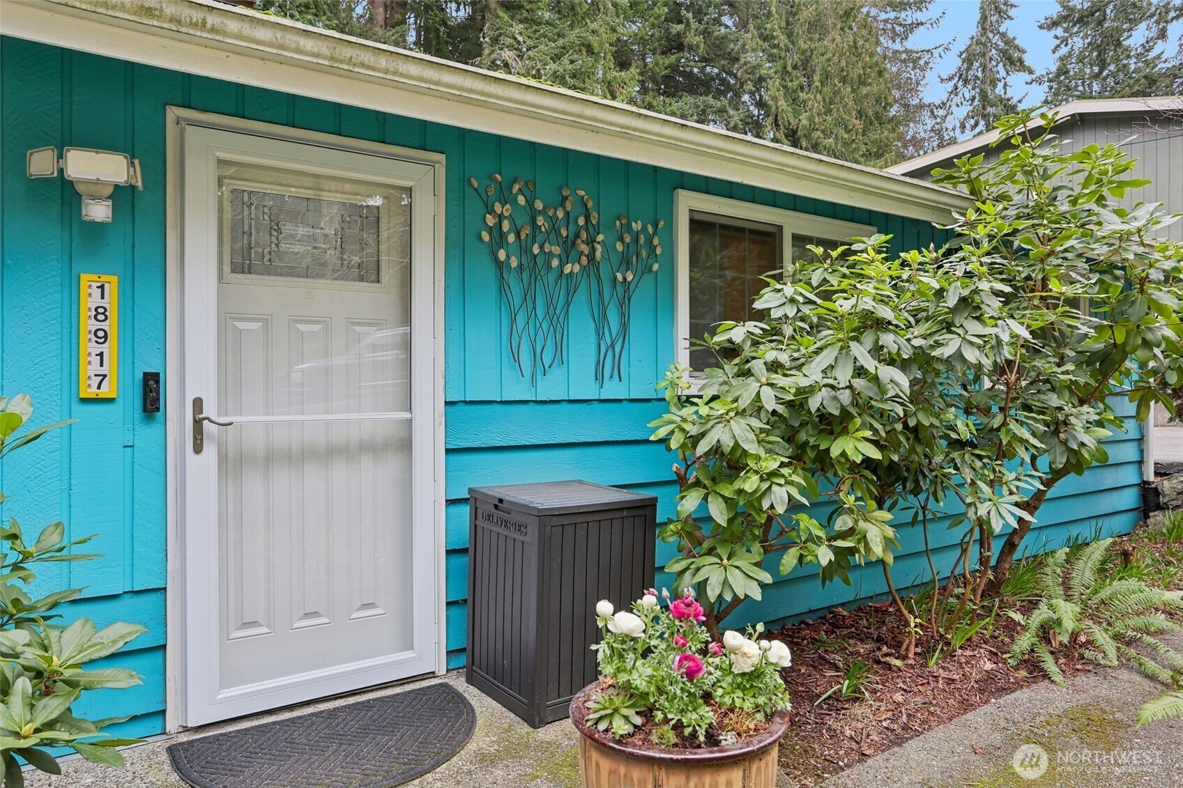 18917 76th Avenue W, Lynnwood, WA 98036