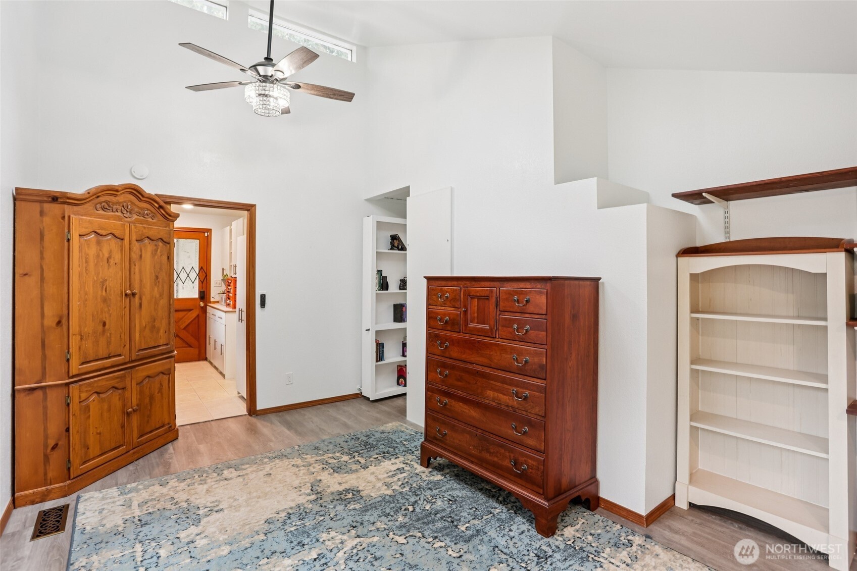 18917 76th Avenue W, Lynnwood, WA 98036