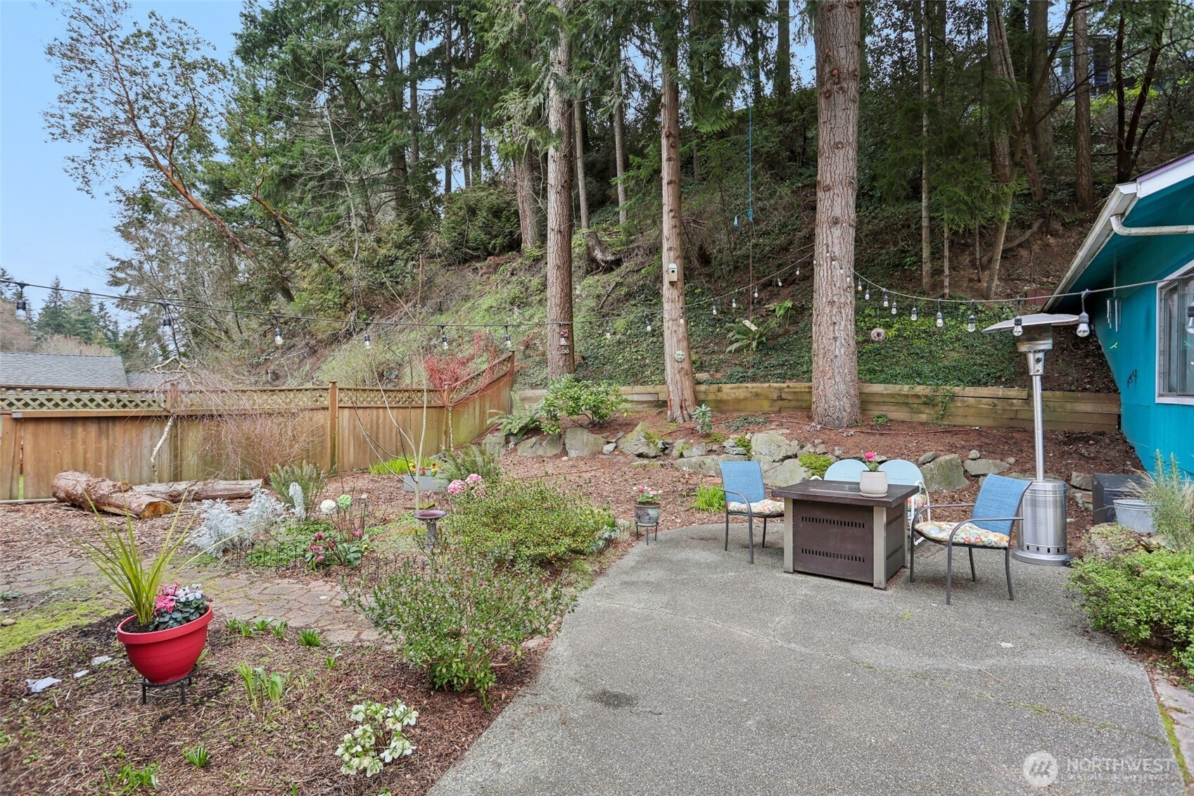 18917 76th Avenue W, Lynnwood, WA 98036