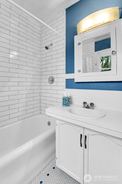 4738 35th Avenue NE, Seattle, WA 98105 - Photo 13