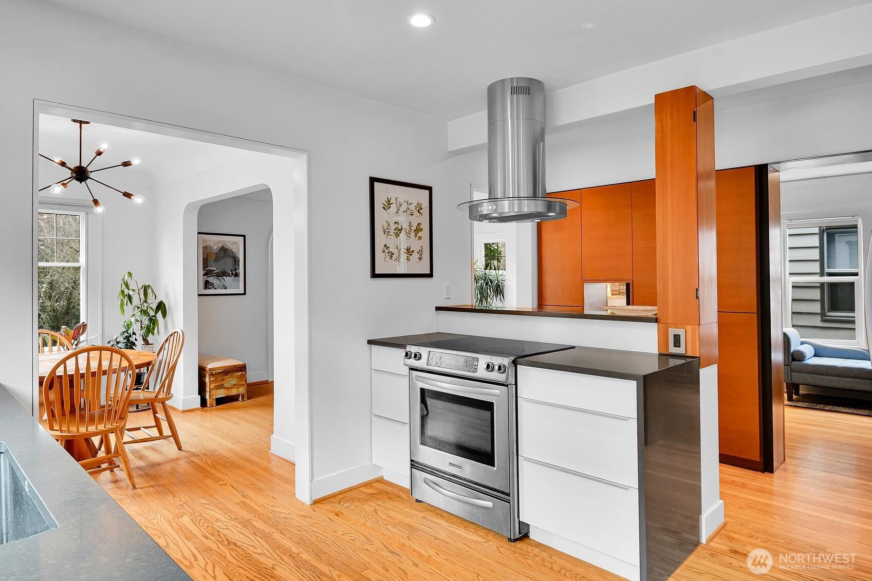 4738 35th Avenue NE, Seattle, WA 98105