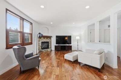 14811 239th Place SE, Snohomish, WA 98296 - Photo 10