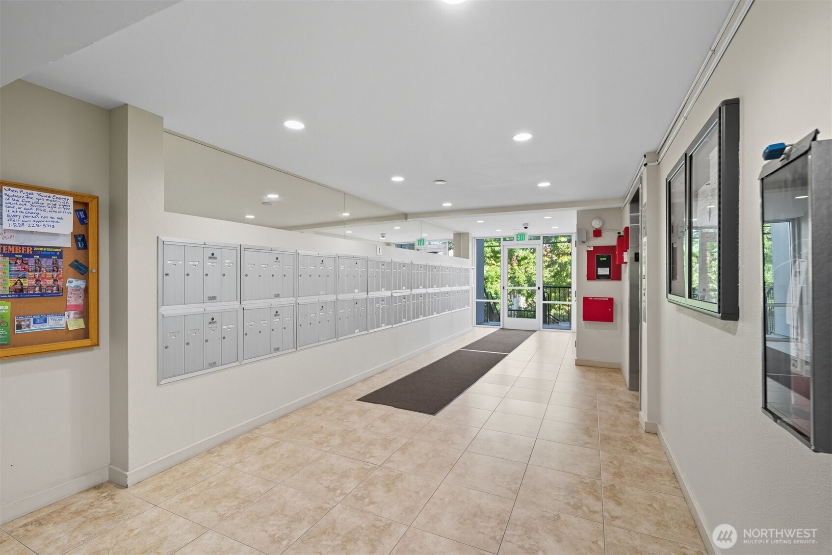 9416 1st Avenue NE #305, Seattle, WA 98115