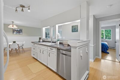 9416 1st Avenue NE #305, Seattle, WA 98115 - Photo 27