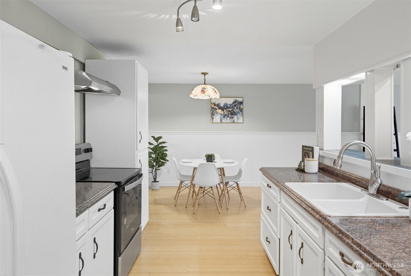 9416 1st Avenue NE #305, Seattle, WA 98115