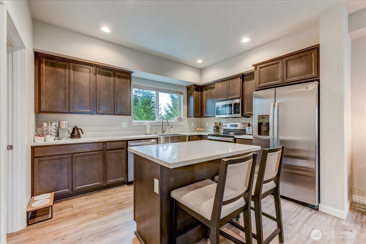 224 Raybird Avenue , Granite Falls, WA 98252