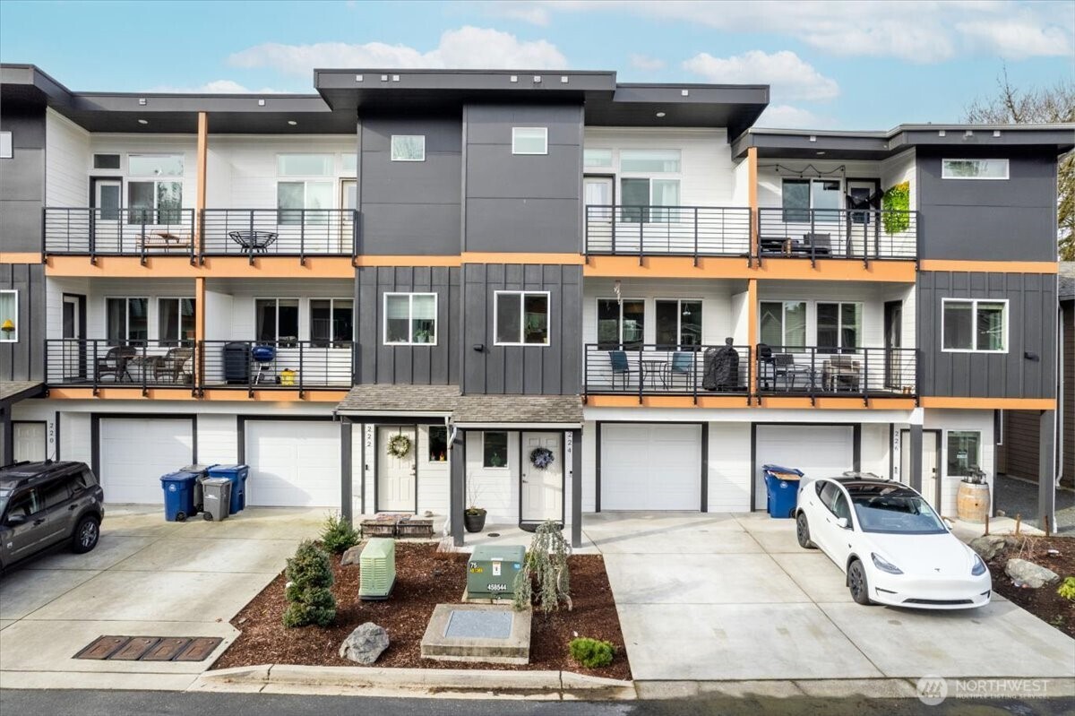 224 Raybird Avenue , Granite Falls, WA 98252