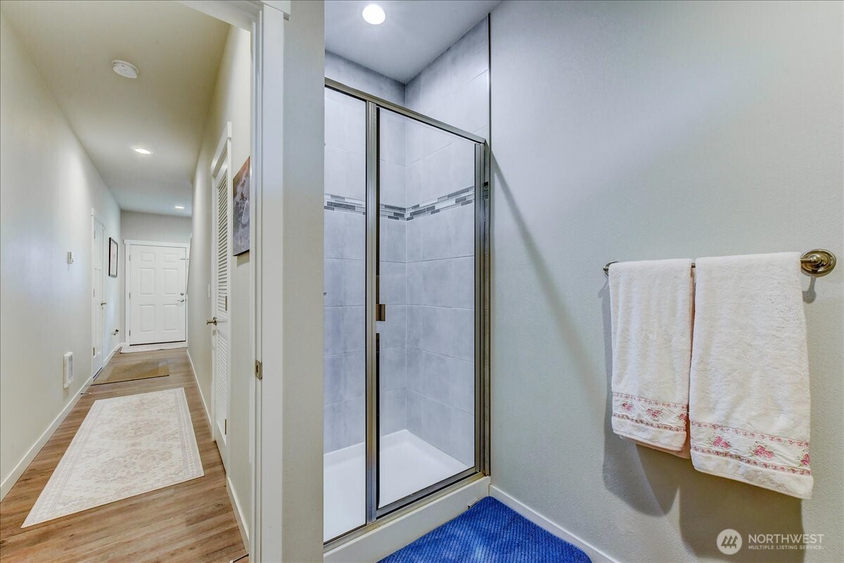 224 Raybird Avenue , Granite Falls, WA 98252