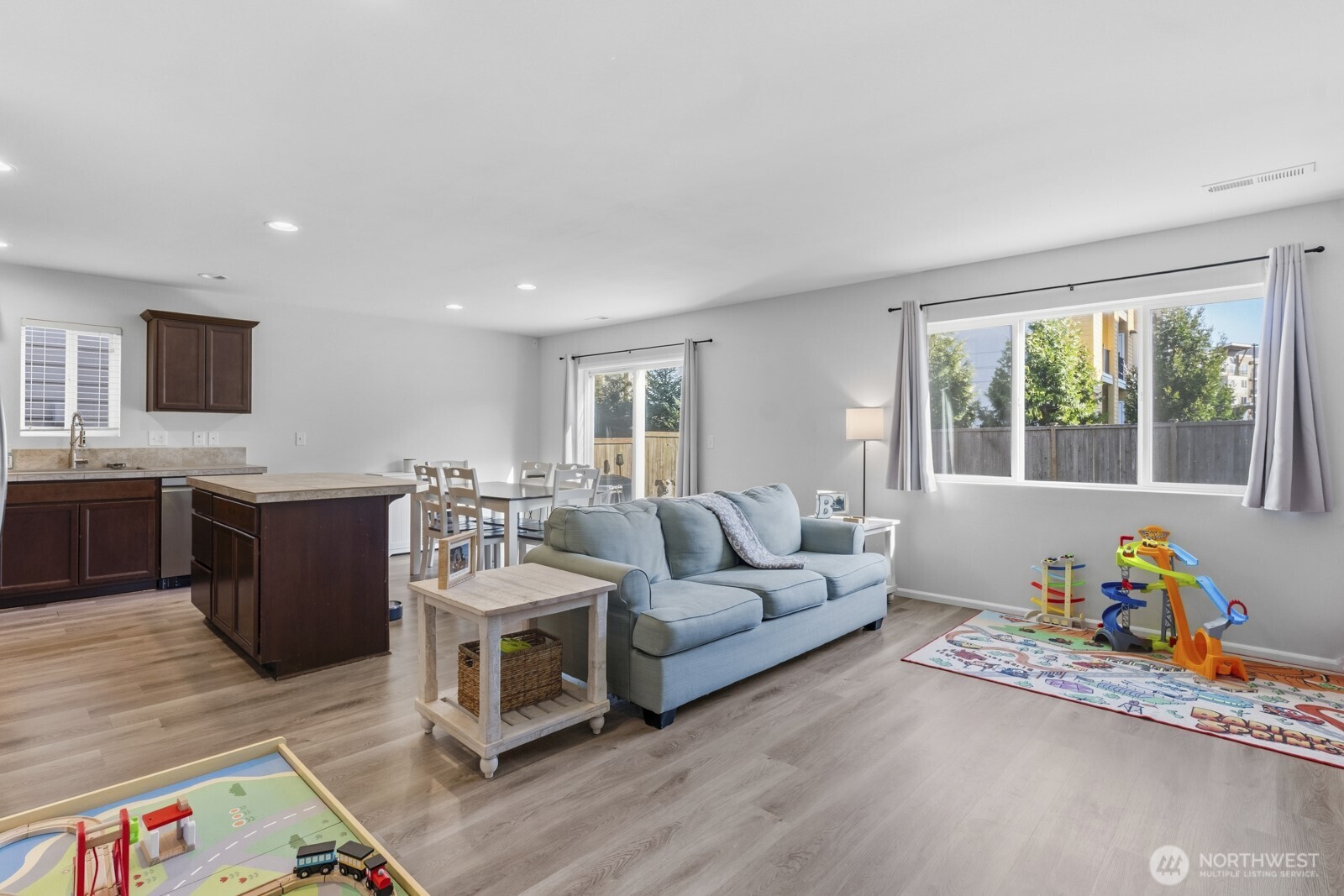 2428 Fiddleback Street NE, Lacey, WA 98516