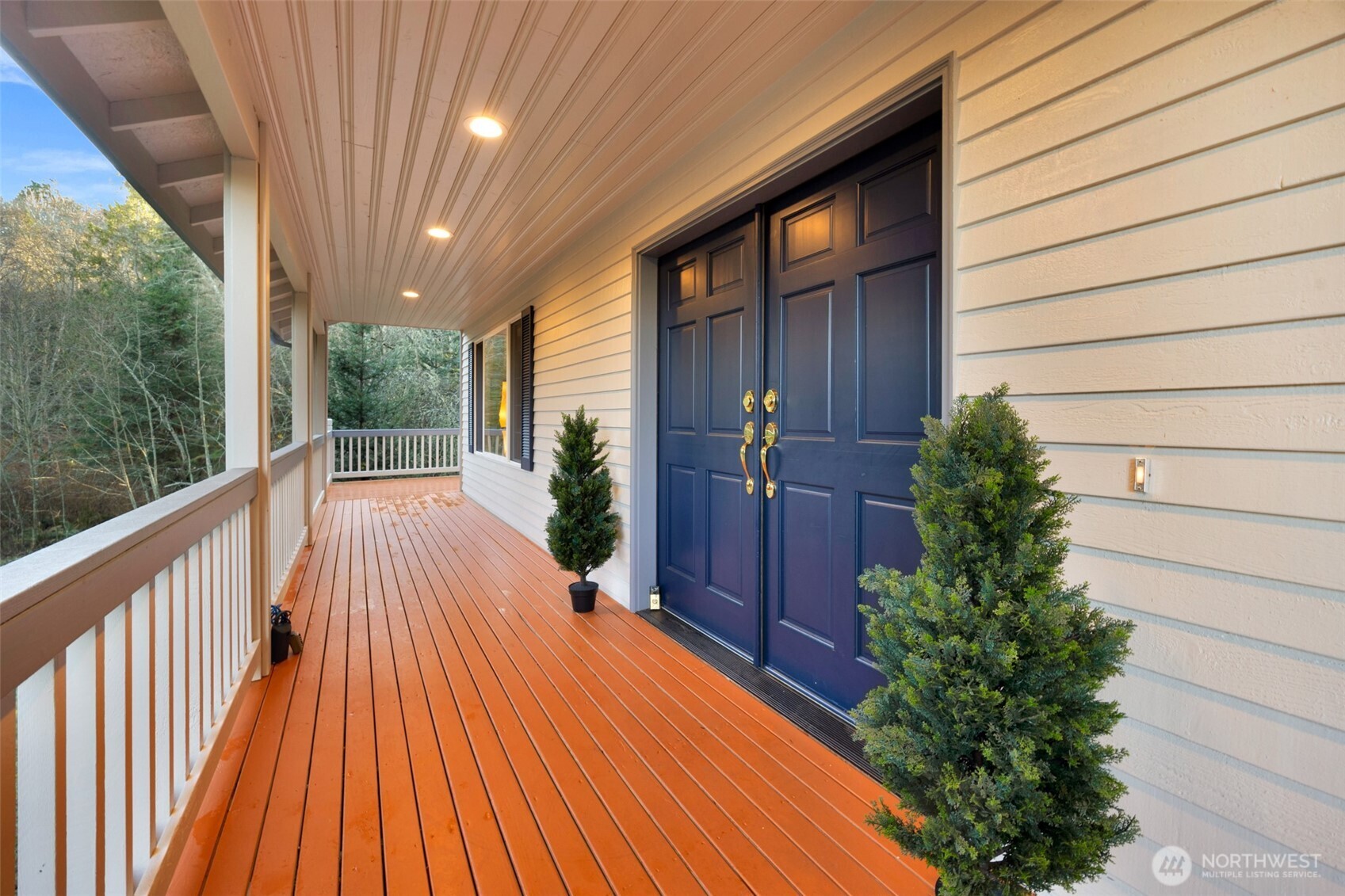 185 Belmont Place , Camano Island, WA 98282