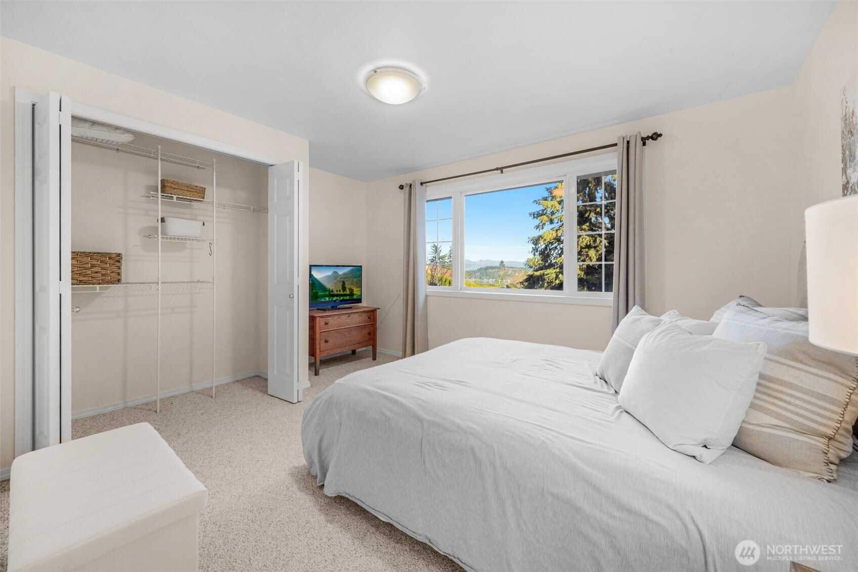 185 Belmont Place , Camano Island, WA 98282