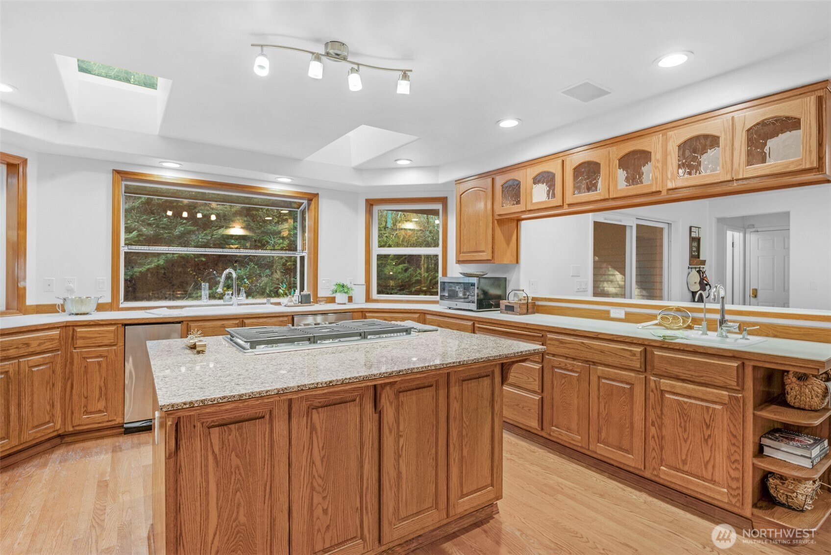 185 Belmont Place , Camano Island, WA 98282