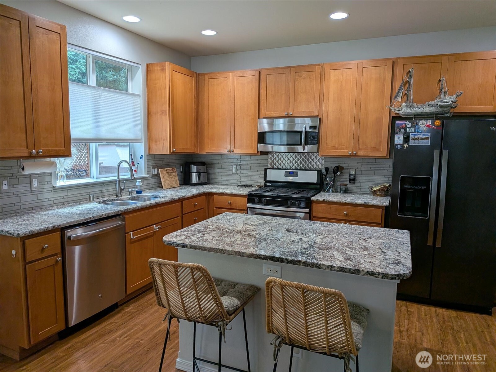 3708 Lanyard Drive NE, Lacey, WA 98516