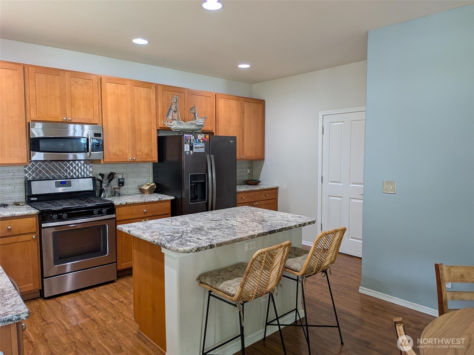 3708 Lanyard Drive NE, Lacey, WA 98516