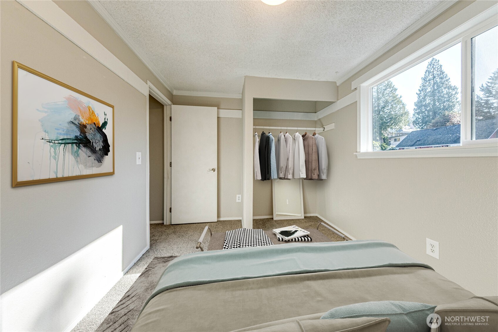 11630 NE 74th Street , Kirkland, WA 98033-8113