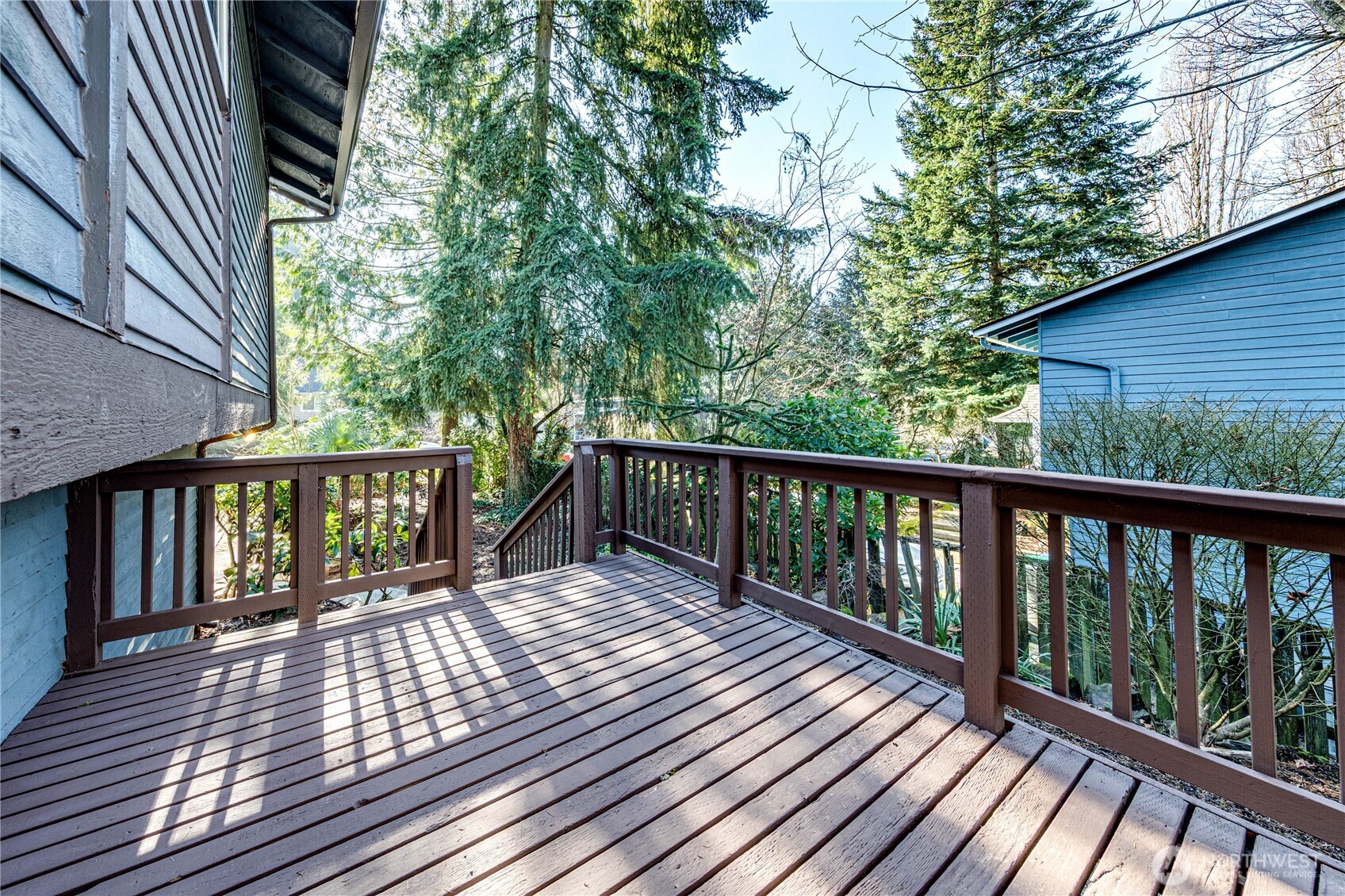 11630 NE 74th Street , Kirkland, WA 98033-8113