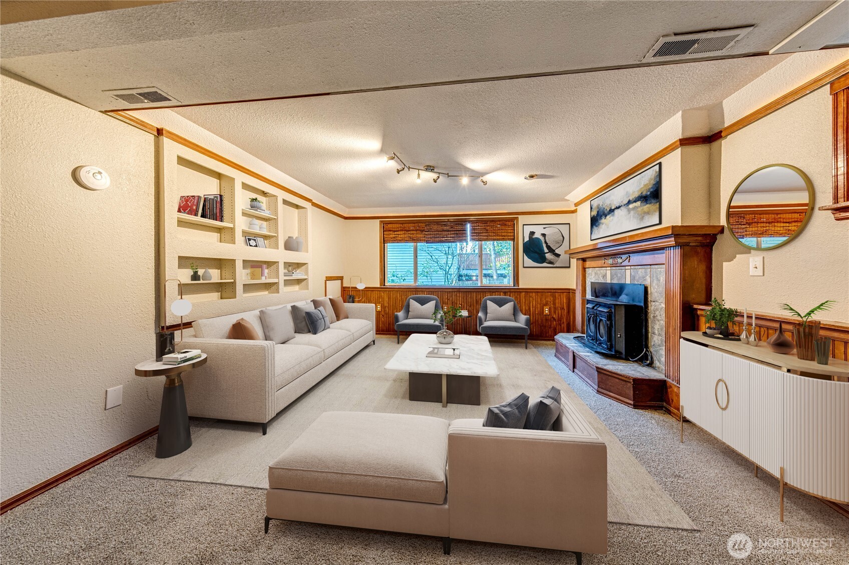 11630 NE 74th Street , Kirkland, WA 98033-8113