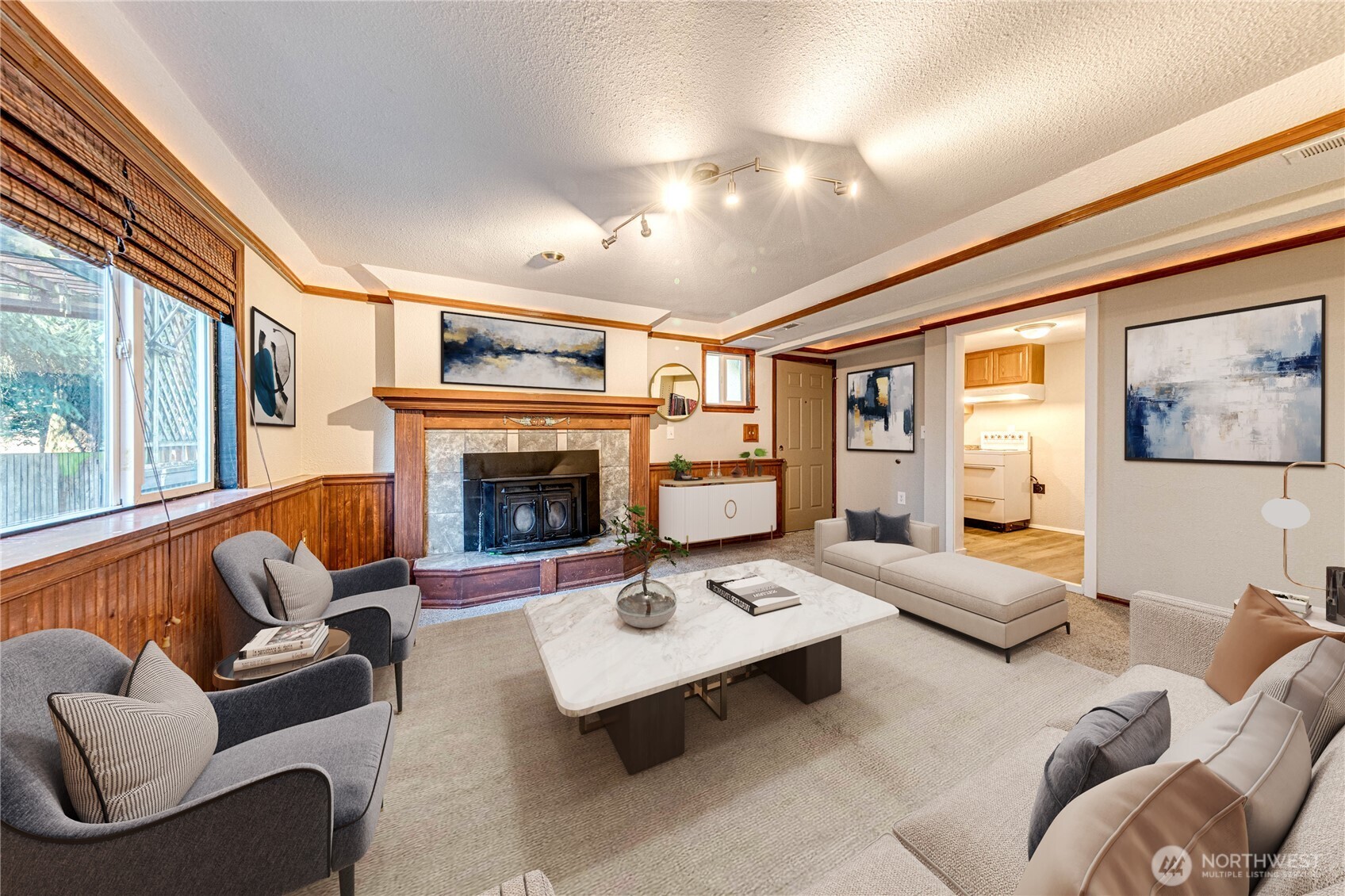 11630 NE 74th Street , Kirkland, WA 98033-8113