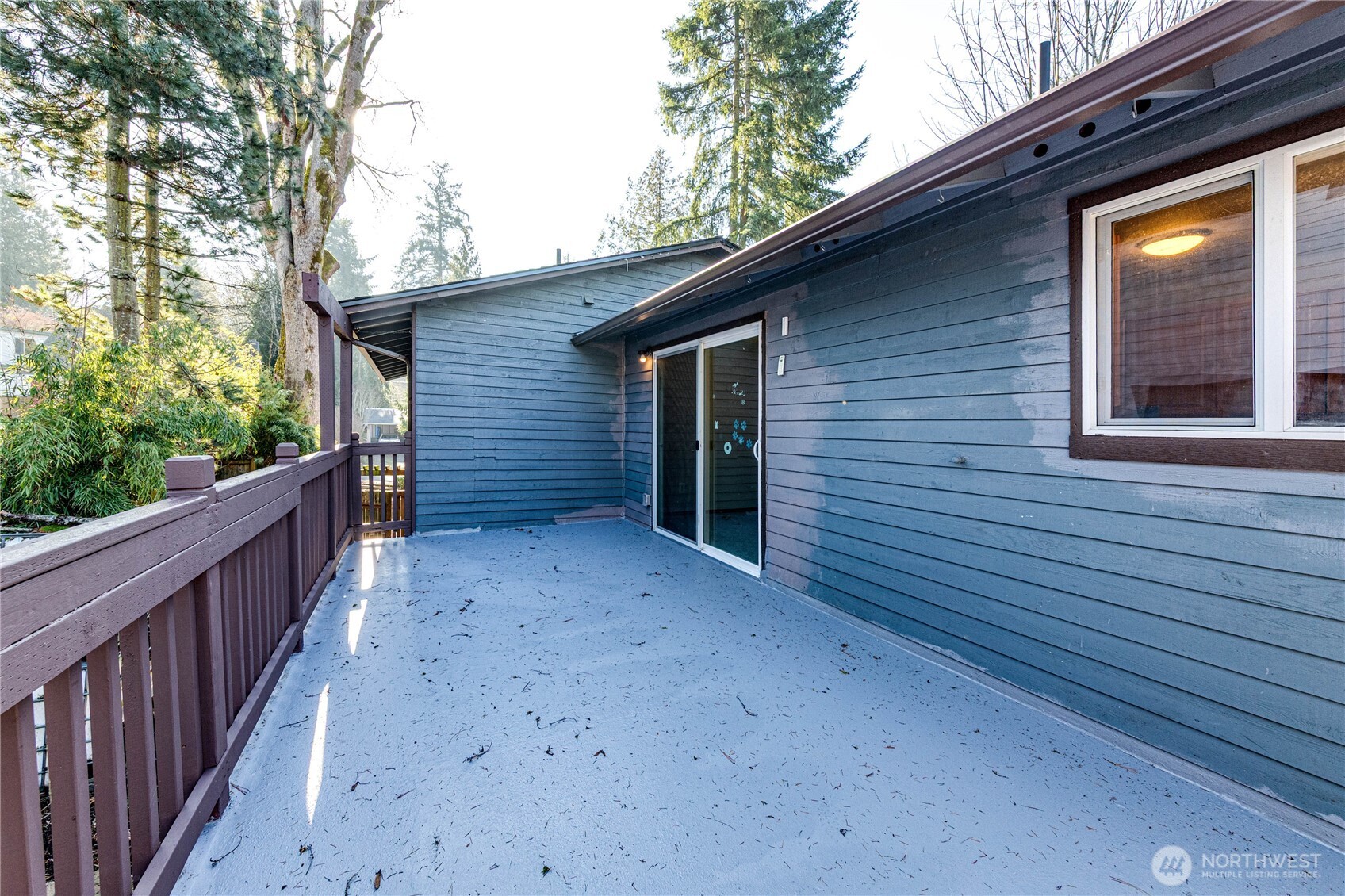 11630 NE 74th Street , Kirkland, WA 98033-8113