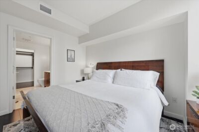 10700 NE 4th Street #1006, Bellevue, WA 98004 - Photo 12