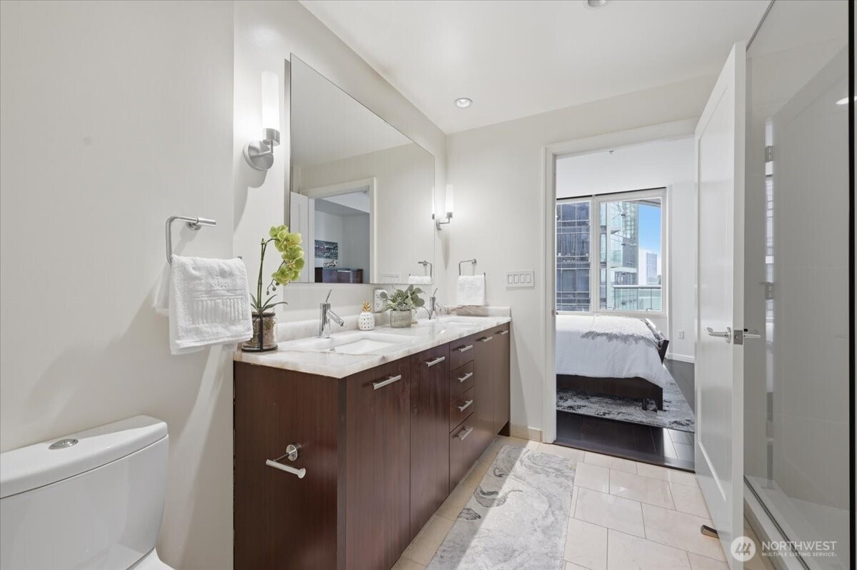 10700 NE 4th Street #1006, Bellevue, WA 98004