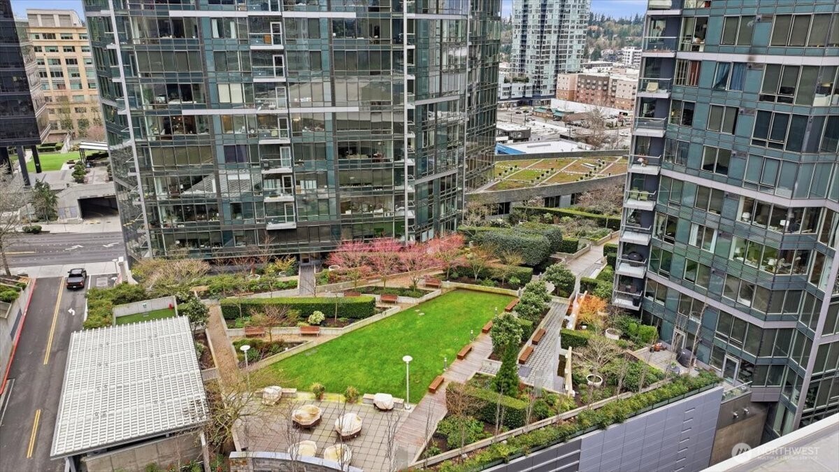 10700 NE 4th Street #1006, Bellevue, WA 98004