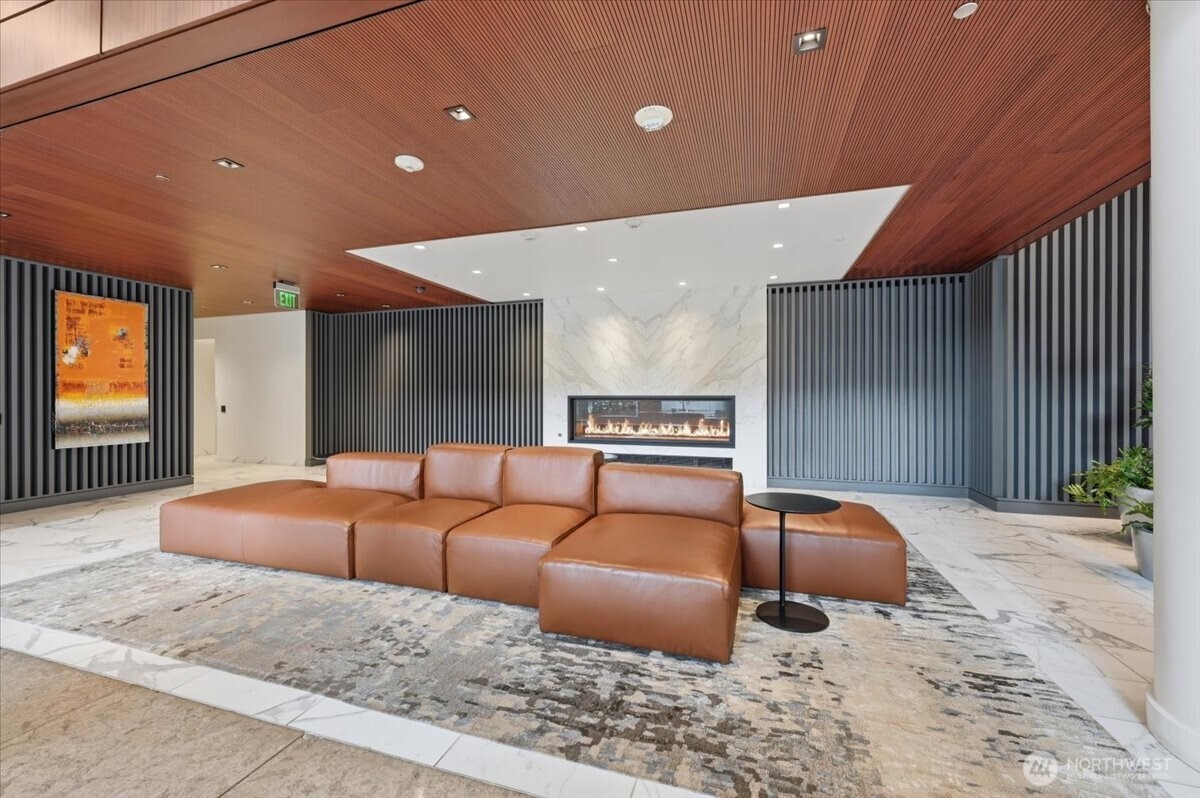 10700 NE 4th Street #1006, Bellevue, WA 98004