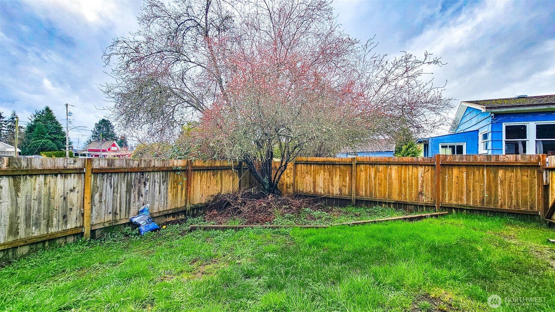 517 W Broadway Avenue , Montesano, WA 98563