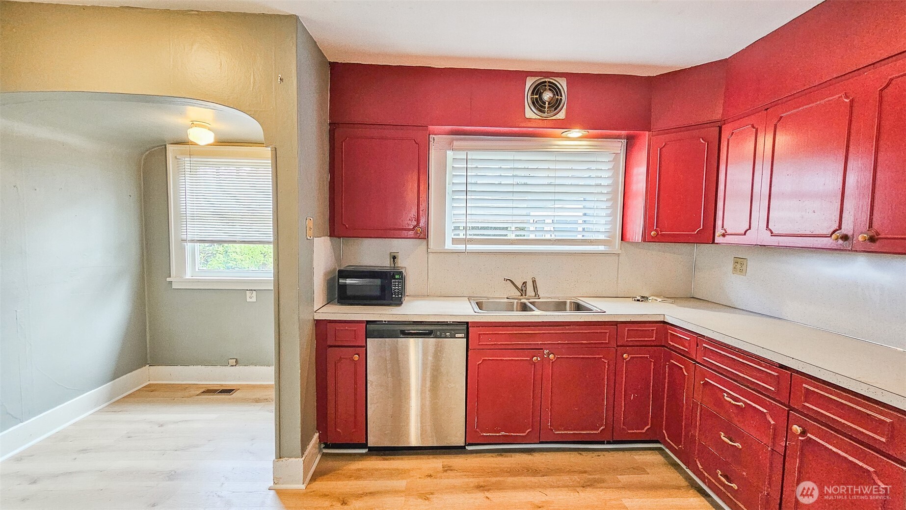 517 W Broadway Avenue , Montesano, WA 98563