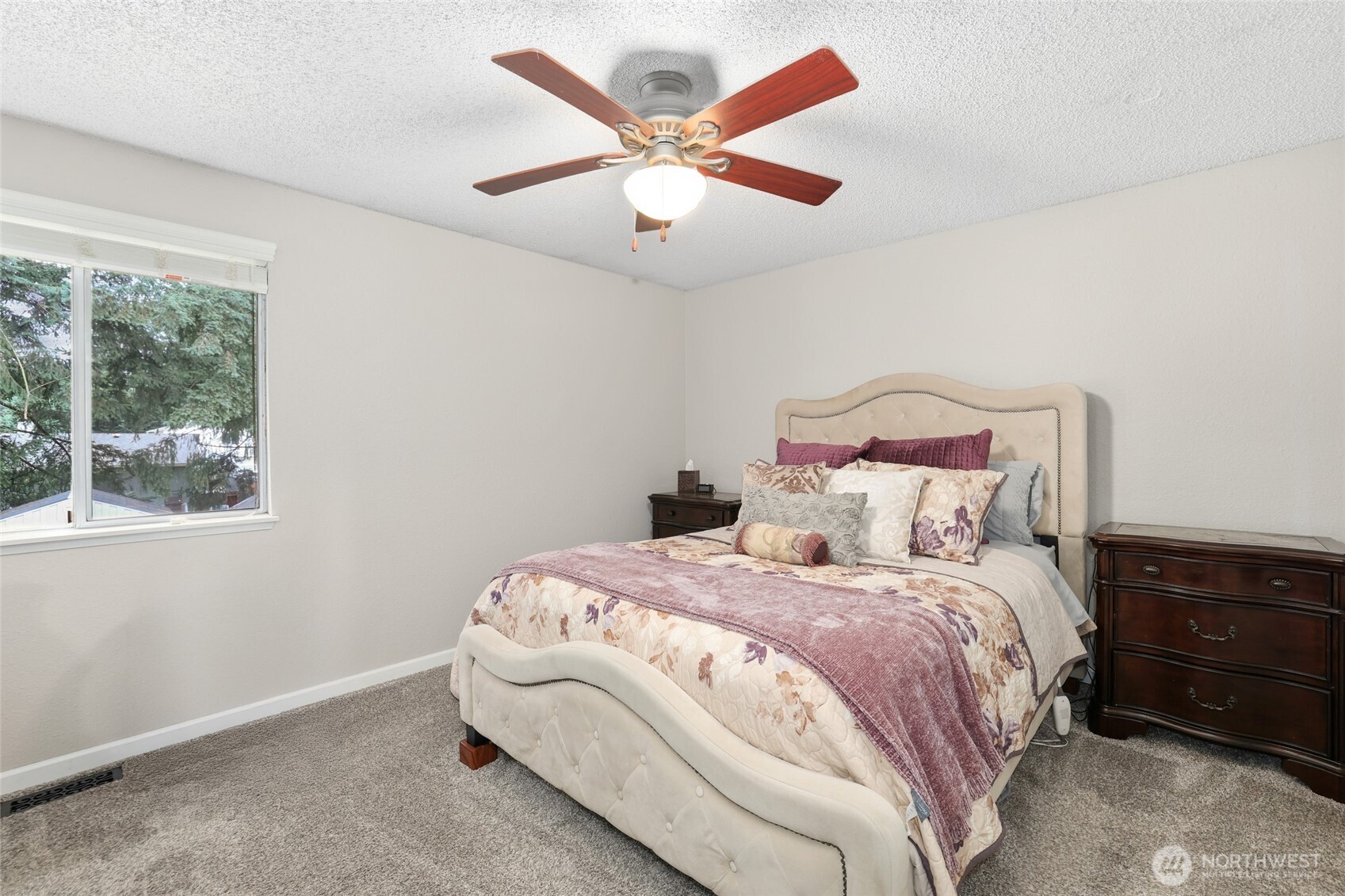 23439 SE 264th Street , Maple Valley, WA 98038