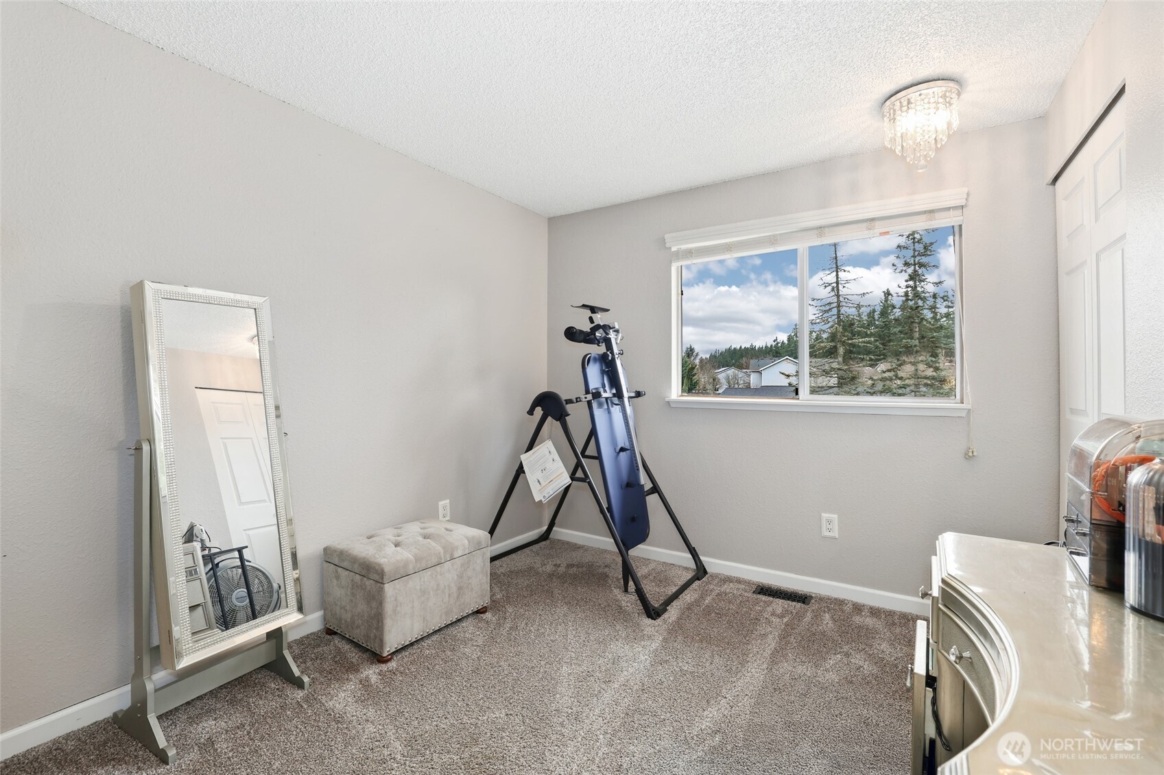 23439 SE 264th Street , Maple Valley, WA 98038