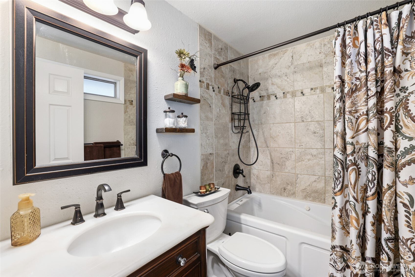 23439 SE 264th Street , Maple Valley, WA 98038