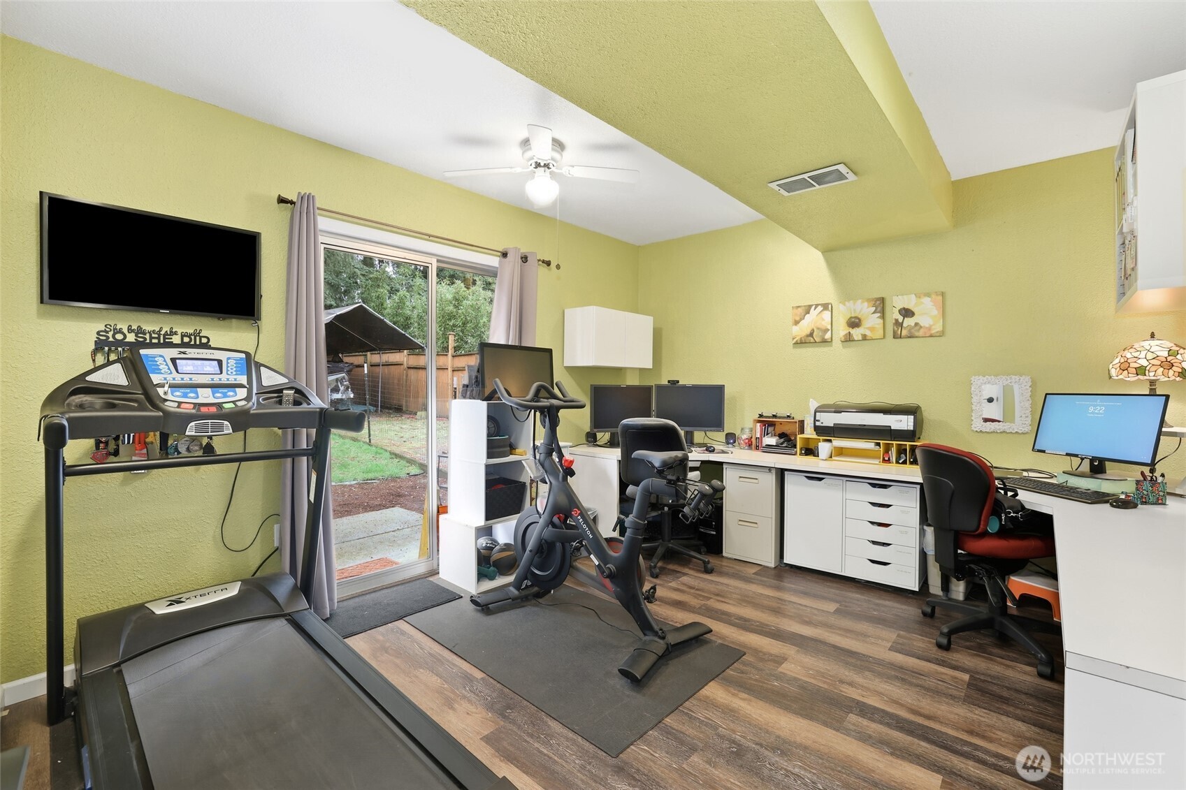 23439 SE 264th Street , Maple Valley, WA 98038