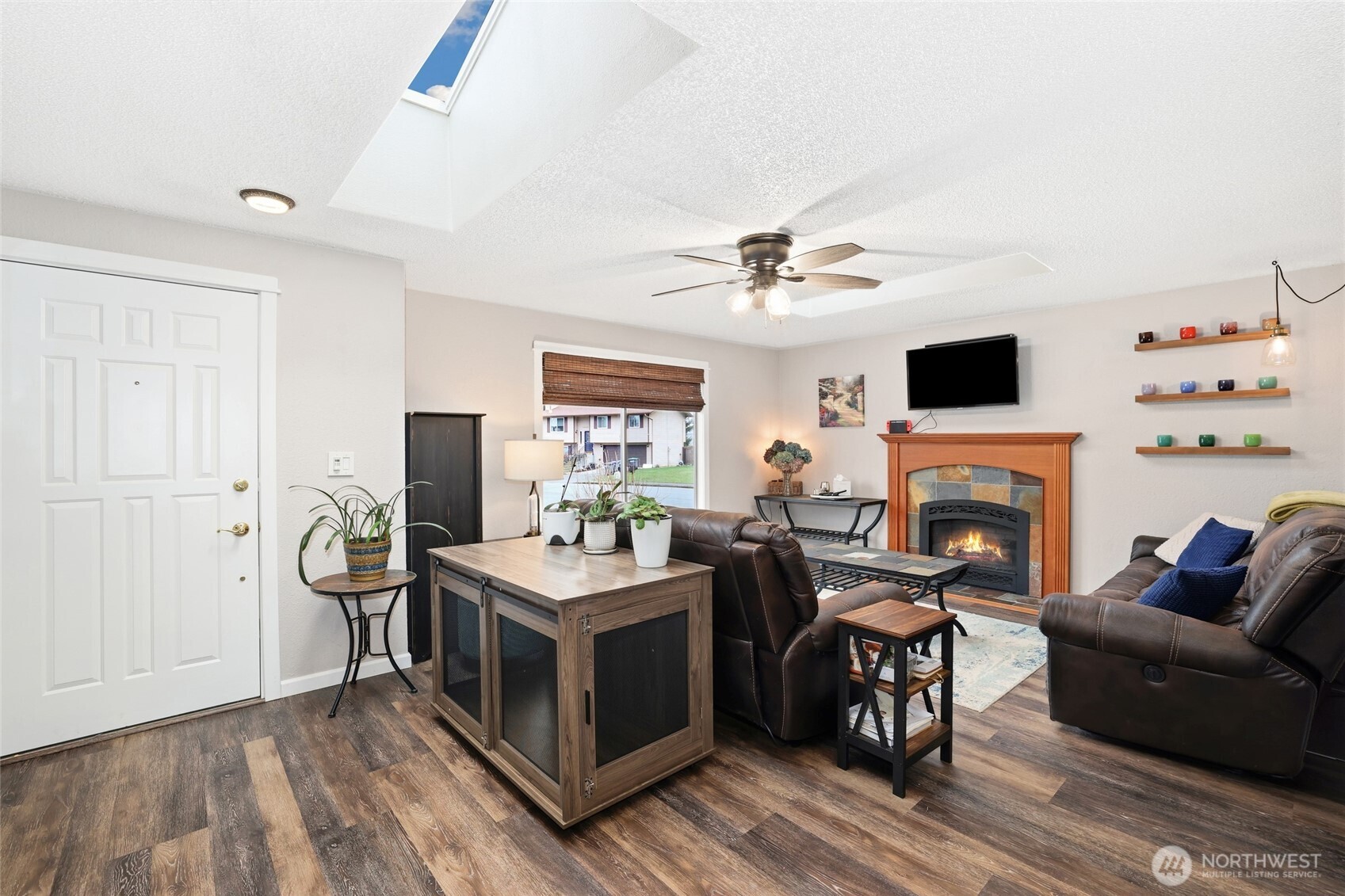 23439 SE 264th Street , Maple Valley, WA 98038