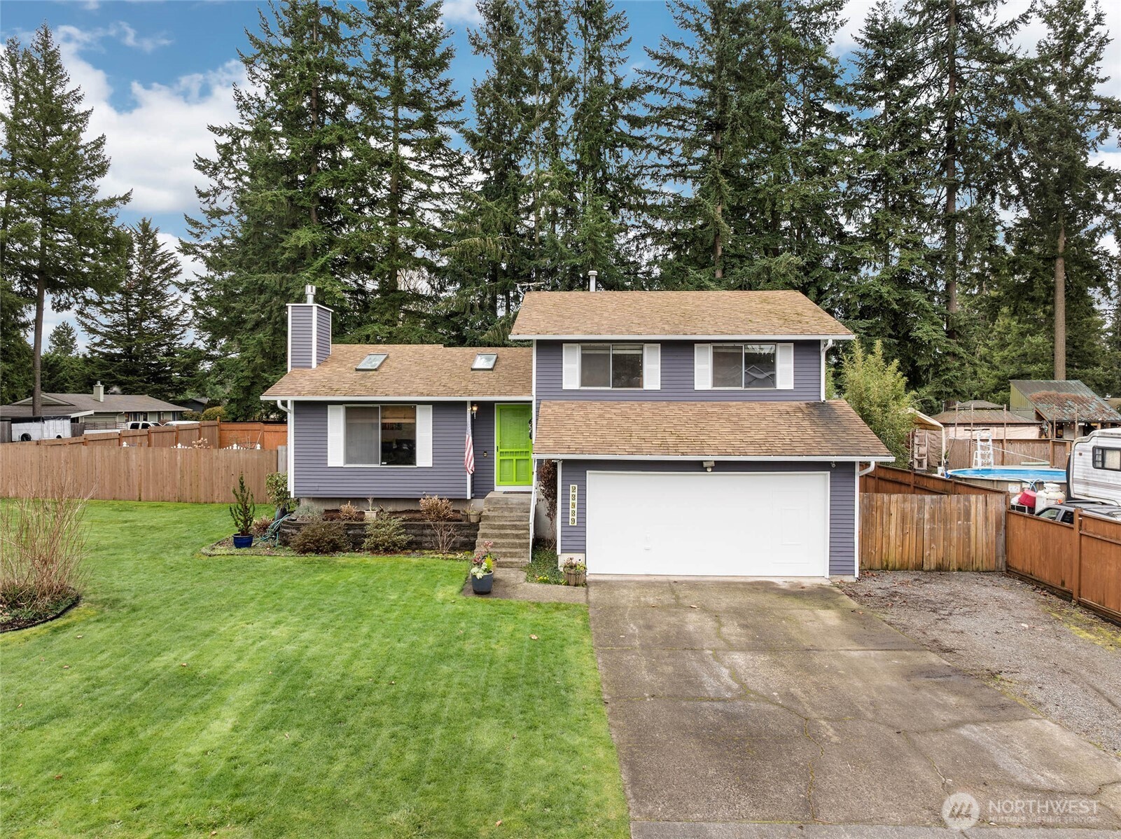 23439 SE 264th Street , Maple Valley, WA 98038