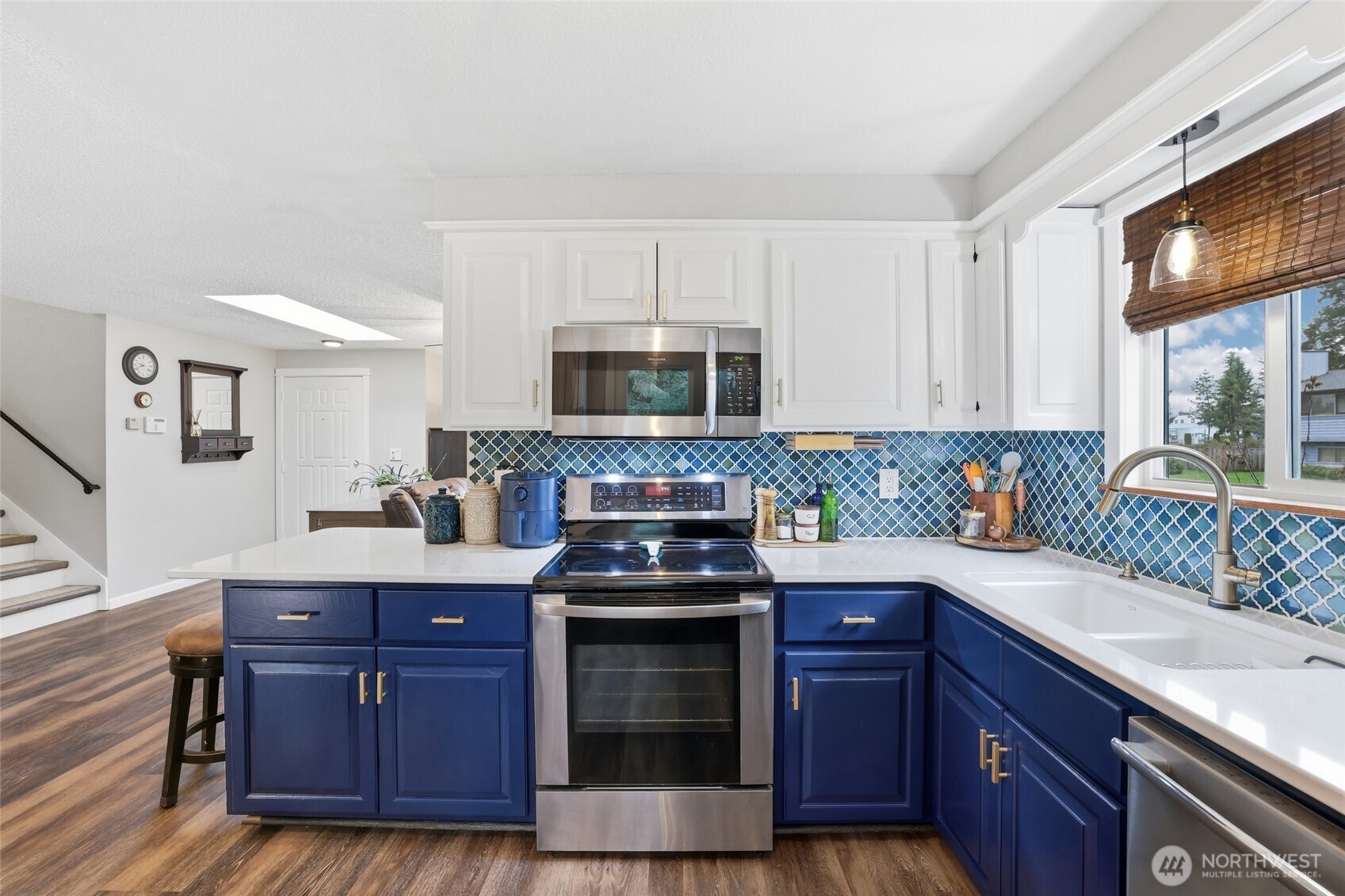 23439 SE 264th Street , Maple Valley, WA 98038