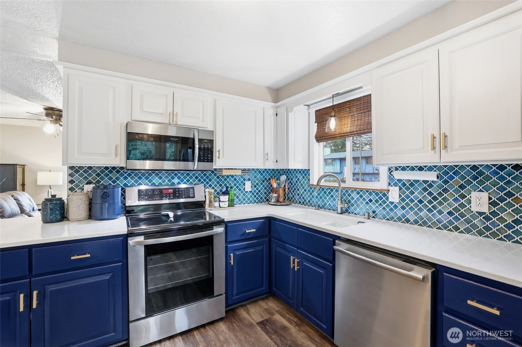 23439 SE 264th Street , Maple Valley, WA 98038