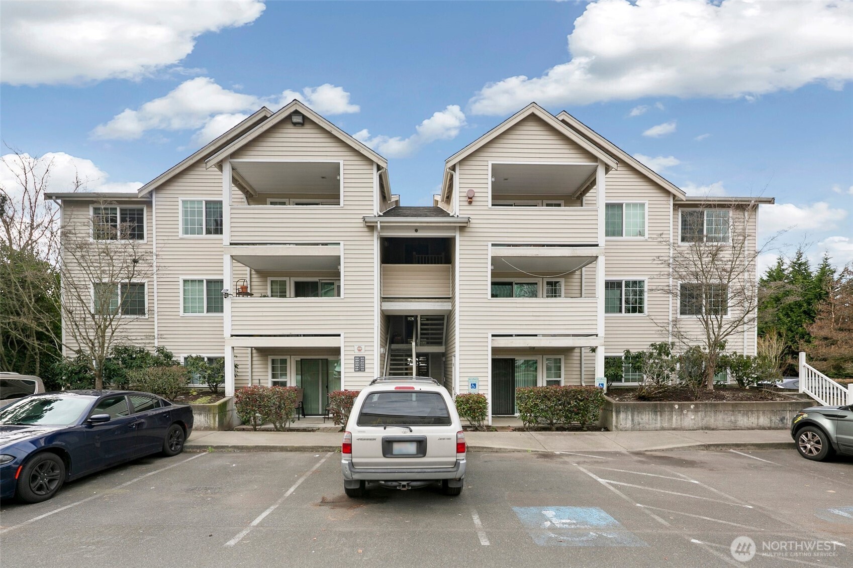 11915 Roseberg Avenue S #309, Seattle, WA 98168