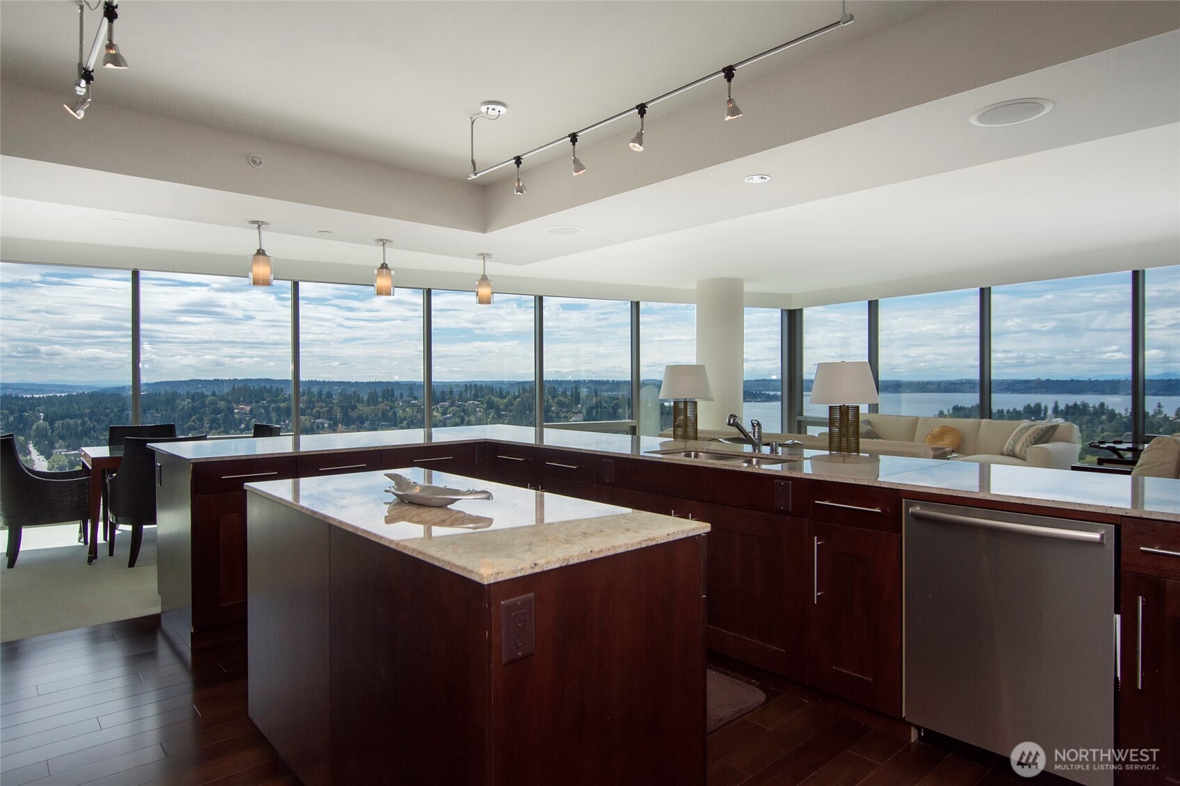 650 Bellevue Way NE #2404, Bellevue, WA 98004