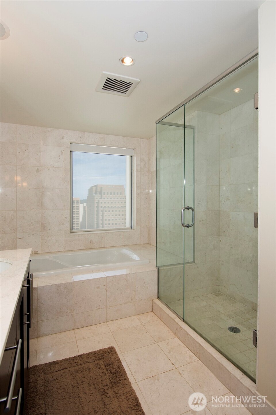 650 Bellevue Way NE #2404, Bellevue, WA 98004
