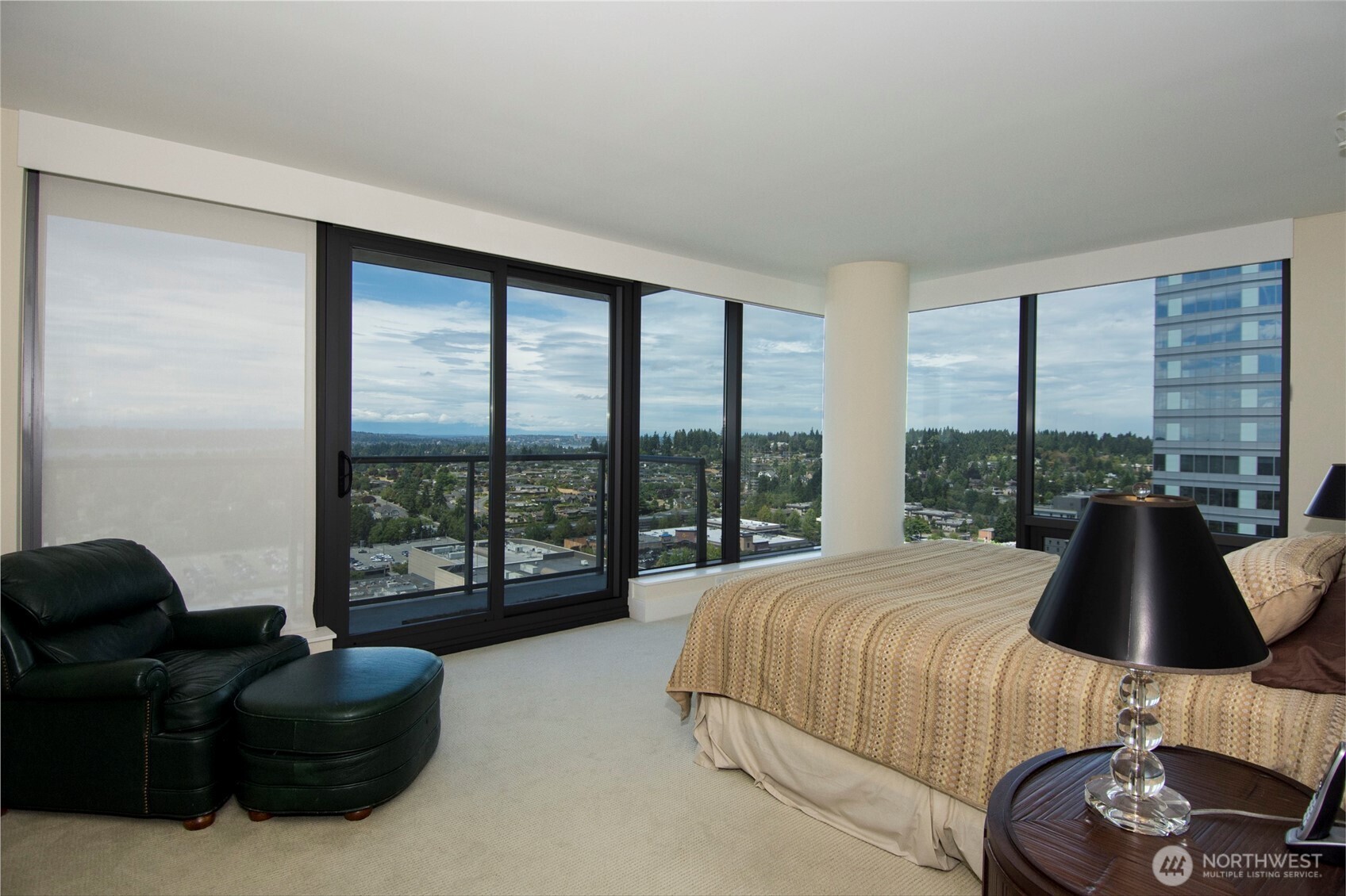 650 Bellevue Way NE #2404, Bellevue, WA 98004
