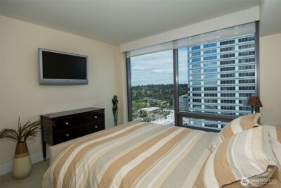 650 Bellevue Way NE #2404, Bellevue, WA 98004 - Photo 8
