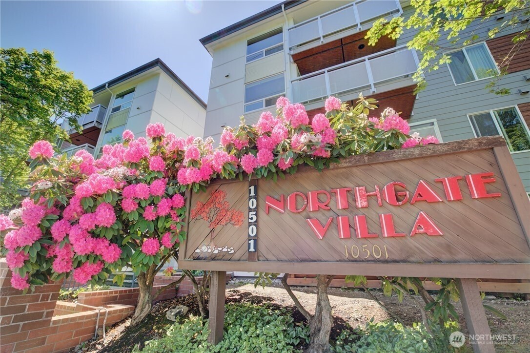 10501 8th Avenue NE #111, Seattle, WA 98125