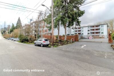 10501 8th Avenue NE #111, Seattle, WA 98125 - Photo 16
