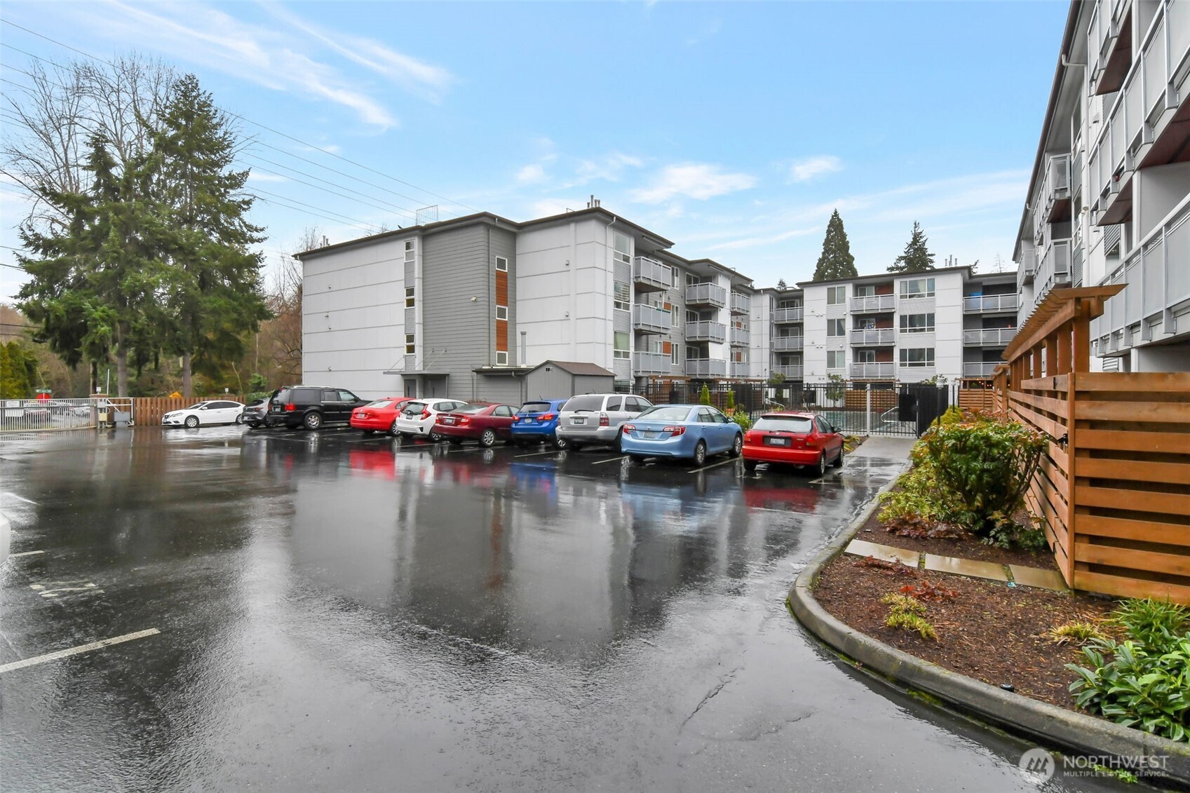 10501 8th Avenue NE #111, Seattle, WA 98125